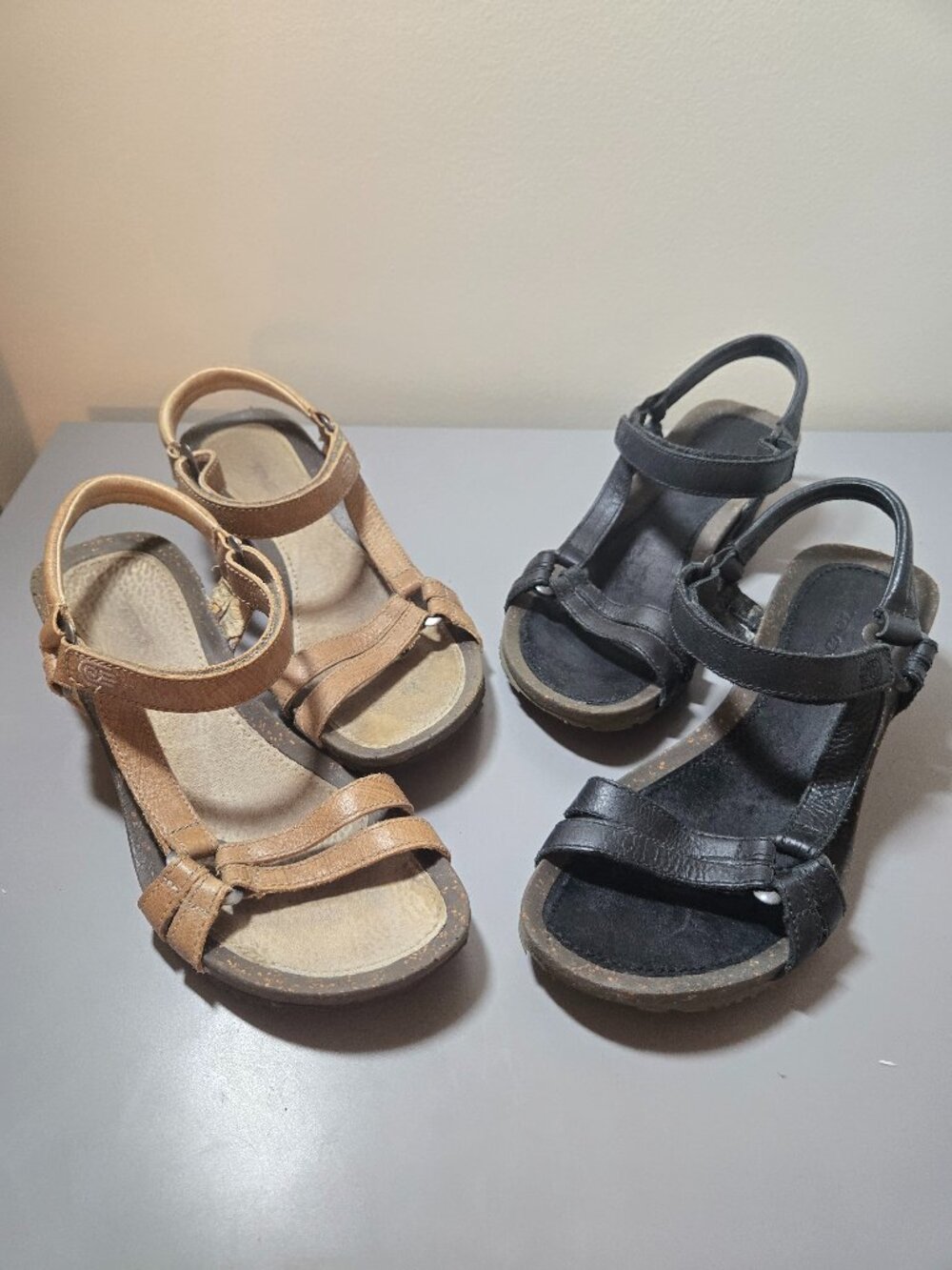 Teva Ventura Wedge Strappy Sandals, 2 Pair, Black & Tan, Size 8, Comfort Neutral